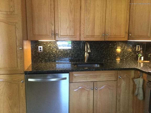 3rd image of 509 Leverett Ave