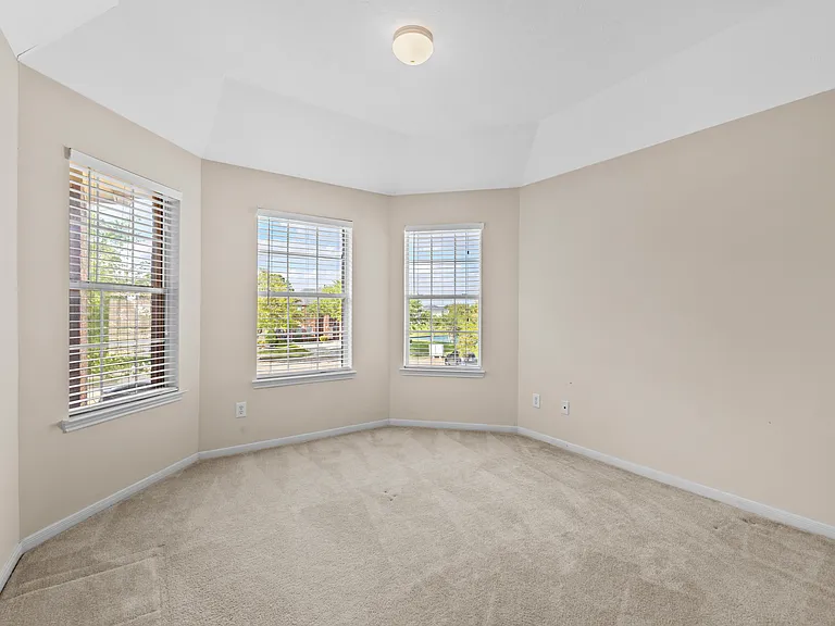 1111 Blue Leaf Dr — Photo 46