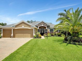 3410 Walden Reserve Dr, Plant City, FL 33566