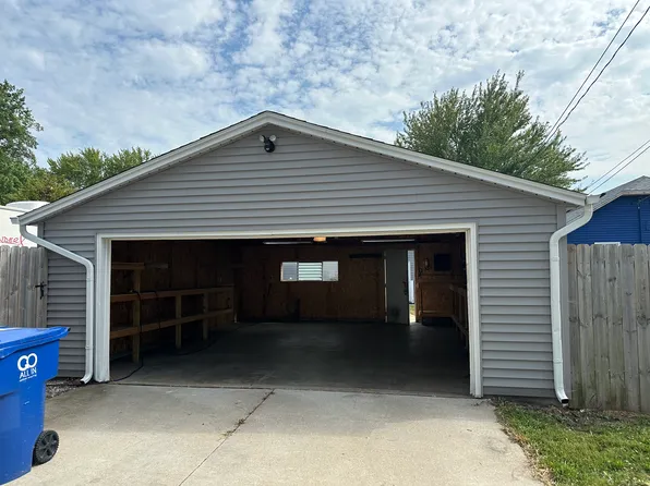 2810 Oak St #2, Bettendorf, IA 52722