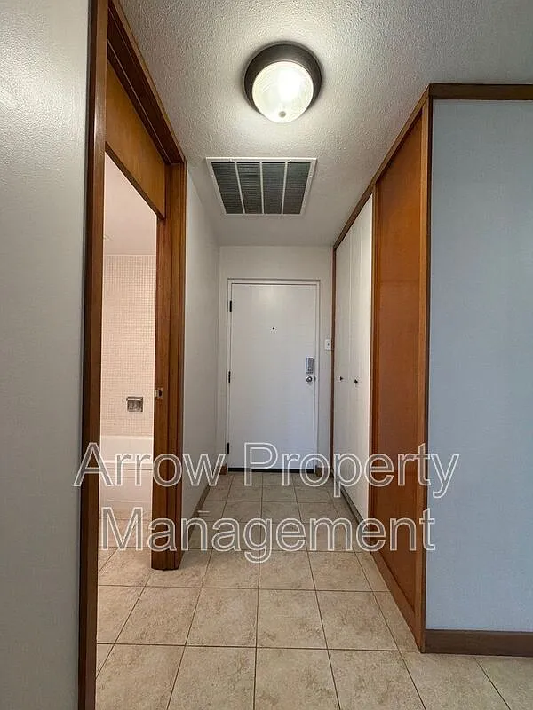 1 bed, 1.0 bath, 638 sqft, $750 — Photo 2