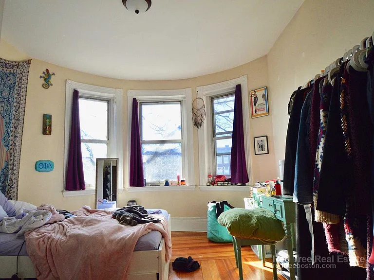 Prescott St — Photo 9