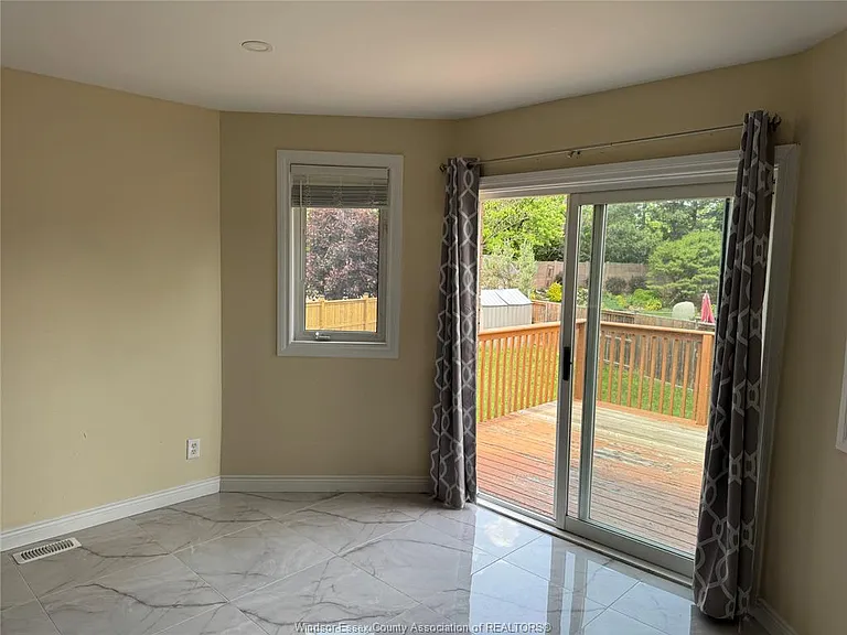 2648 Chick Ct — Photo 8