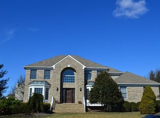 15 Briarwood Dr E, Warren, NJ 07059
