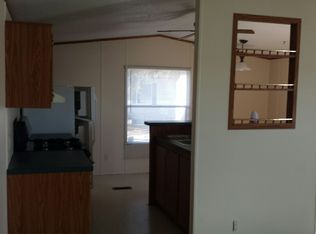 23 Lakeshore Dr, Millbury, OH 43447