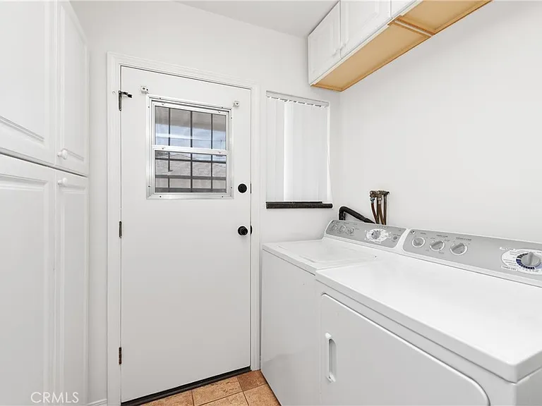 3919 Globe Ave — Photo 8