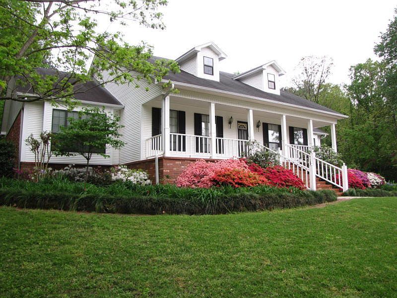 1st image of 211 Hickory Hills Dr