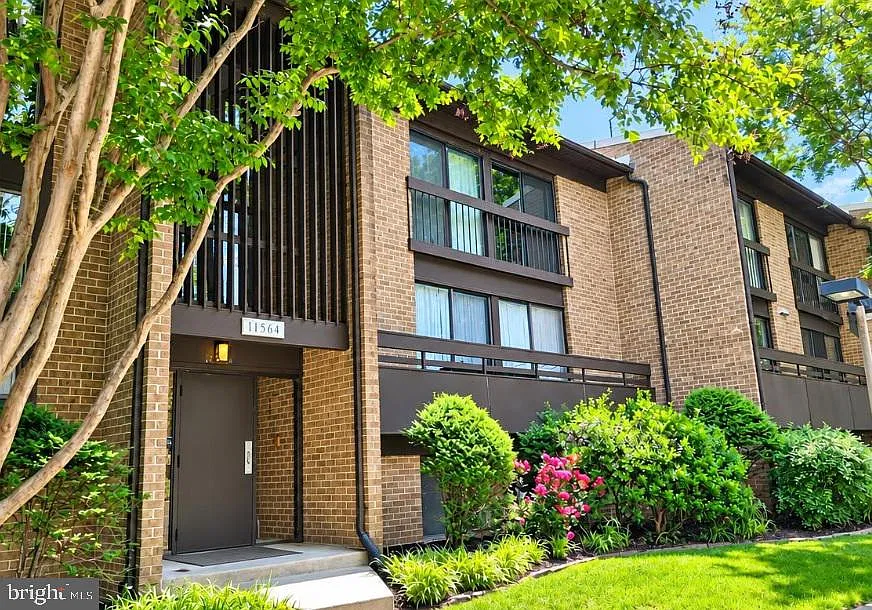 11564 Rolling Green Ct #101