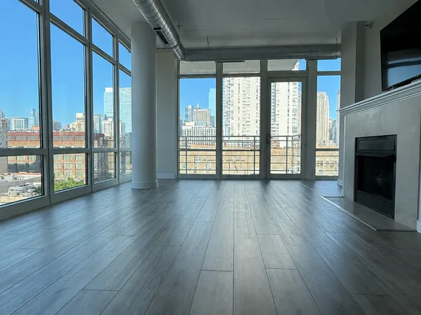 909 W Washington Blvd, Chicago, IL