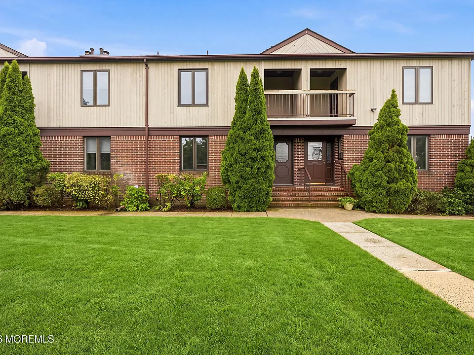 108 Neptune Ave #C