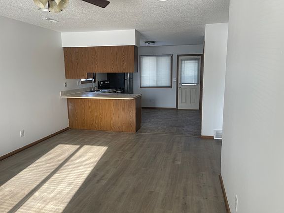 4th image of 512 W 5th St #512