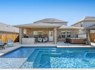 223 Briarwood Ln, Lake Dallas, TX 75065