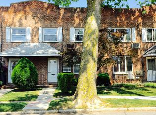 5019 207th St, Oakland Gardens, NY 11364