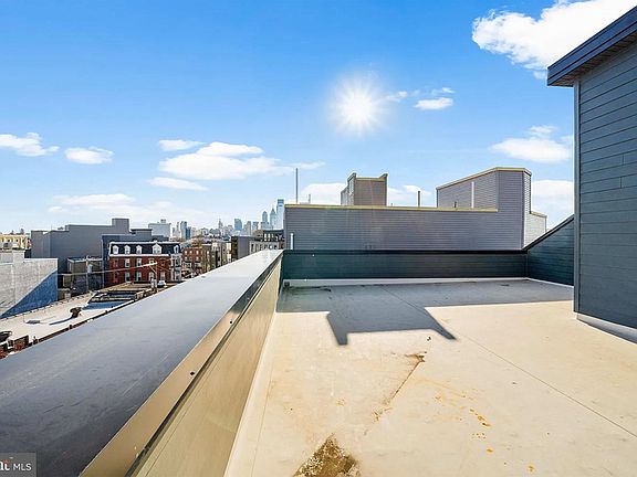 4th image of 1800 W Girard Ave APT 4