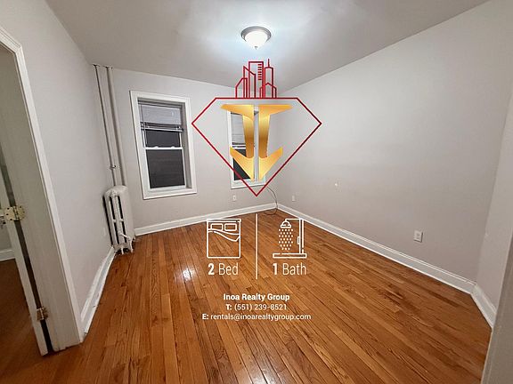 4th image of 1062 Westside Ave #24