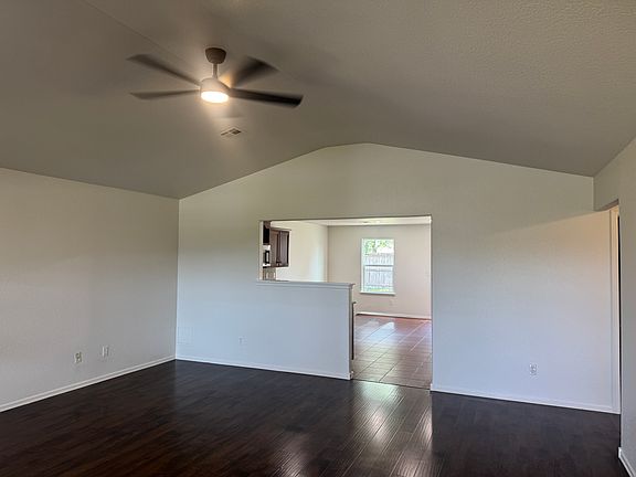 4th image of 11077 N 117th East Ave