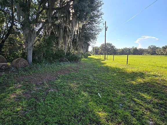 4th image of 4646 NE Hwy 353