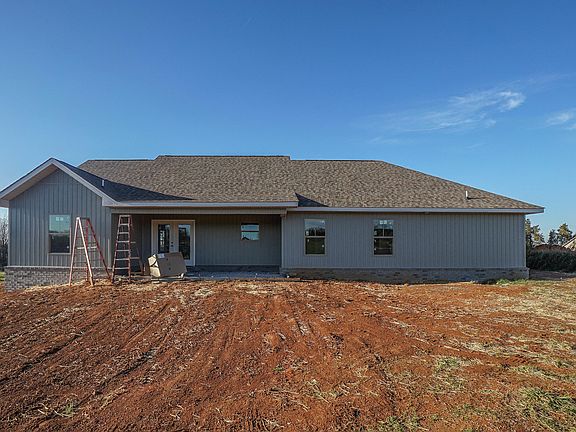 3rd image of 5928 Chester Cir