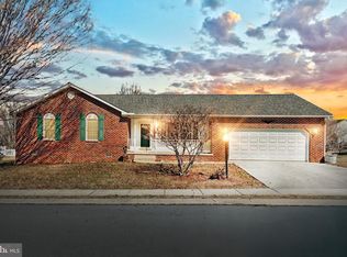 105 Wheaton Dr, Littlestown, PA 17340