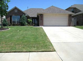 7708 Meadow Lake Dr, Binger, OK 73009