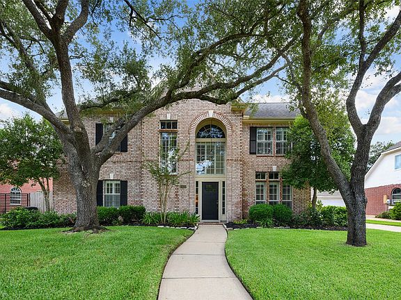 2nd image of 19323 Indian Hawthorn Dr