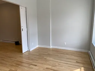 Rented by Chana Ofek, LREB