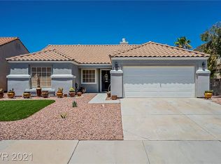824 Dulce Fountain Way, Henderson, NV 89015