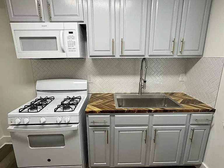 4278 Oxford Ave #2 — Photo 12