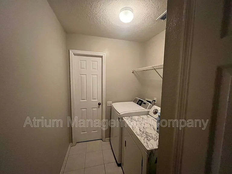 1891 Valley Wood Way — Photo 5
