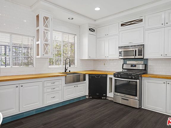 4th image of 850 N Poinsettia Pl APT 3