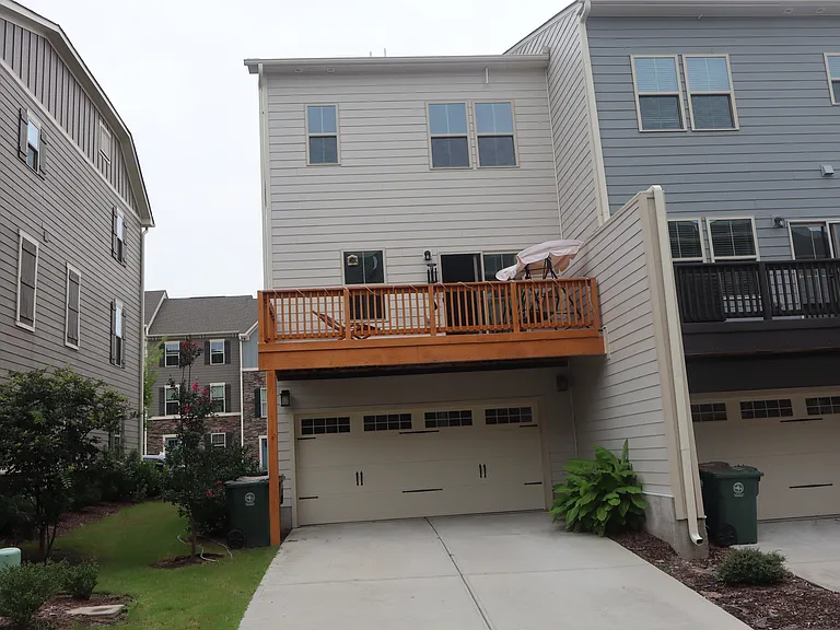 211 Timber Forest Ln — Photo 5