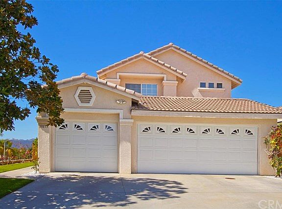 3rd image of 39855 Western Jay Way