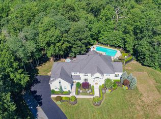 4 Clearview Ct, Millstone Township, NJ 08535