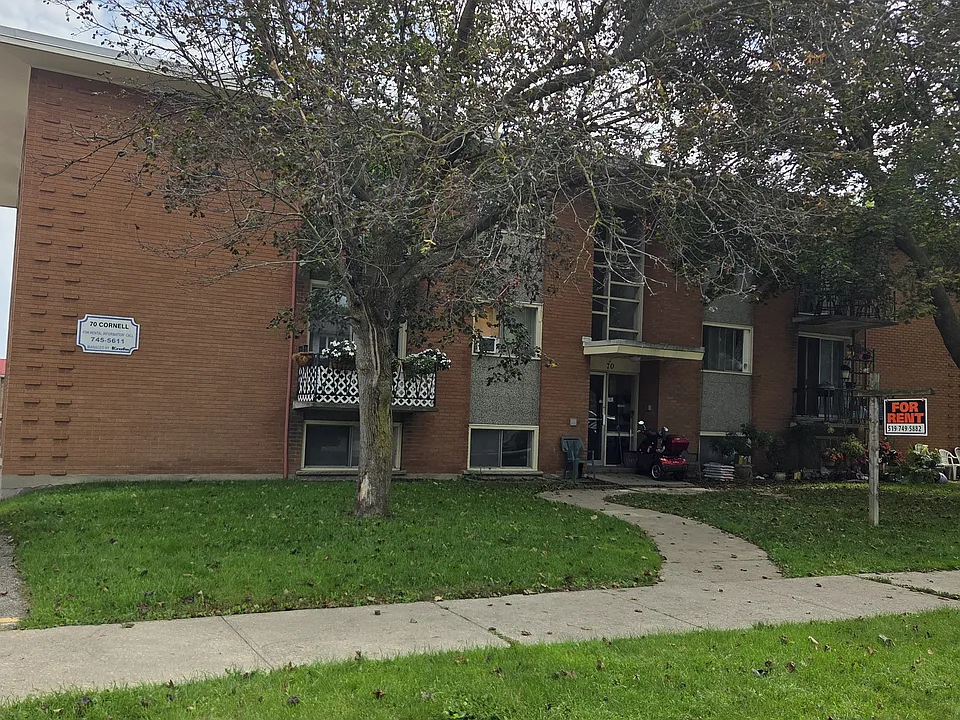 70 Cornell Ave #1