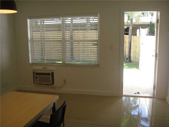 3rd image of 2904 N Ocean Blvd APT 1