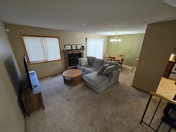 4th image of 28 Elton Ridge Ct NW