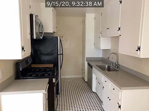 5th image of 923 2nd St #C