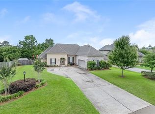 1380 Rue Beauvais, Mandeville, LA 70471