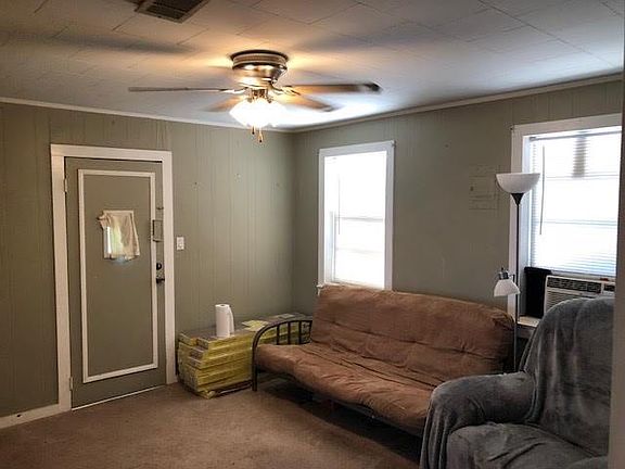 5th image of 210 Miano St