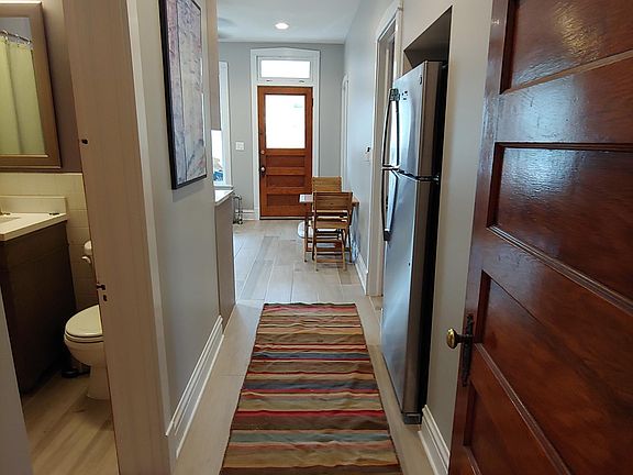 3rd image of 2508 N Richmond St #2