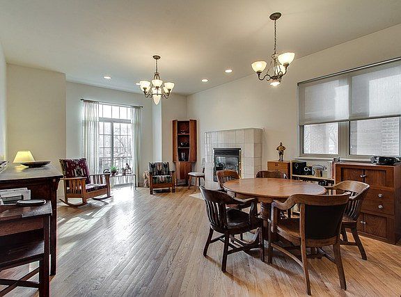 3rd image of 6116 S University Ave #100