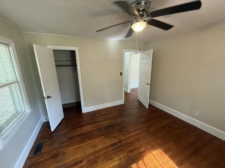 15 Sharolyn St — Photo 12