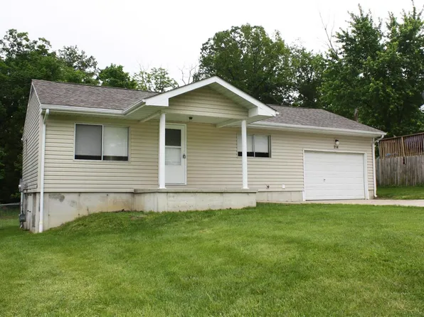 214 N Dryden St, Warrenton, MO 63383