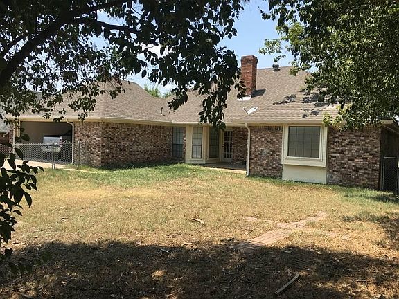 5th image of 108 Indian Hills Dr