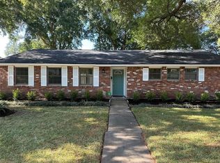 10618 Overbrook Ln, Houston, TX 77042