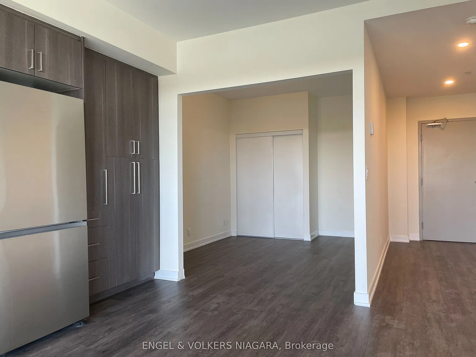 2 bed, $2,200 — Photo 2