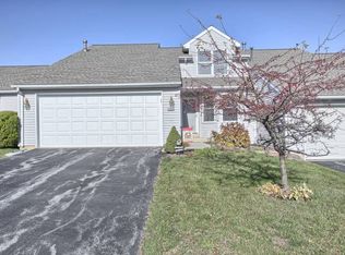 1059 Country Hill Dr, Harrisburg, PA 17111