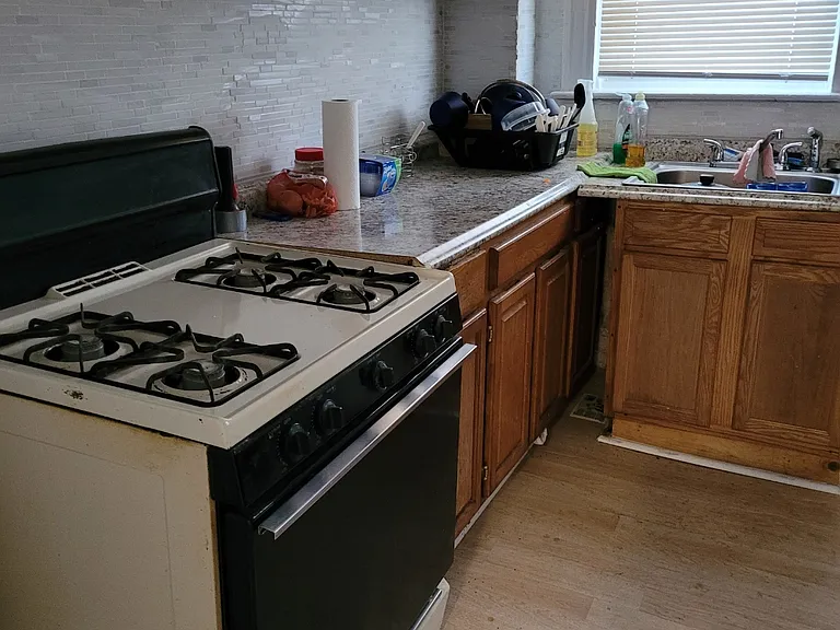 209 Furrow St — Photo 5