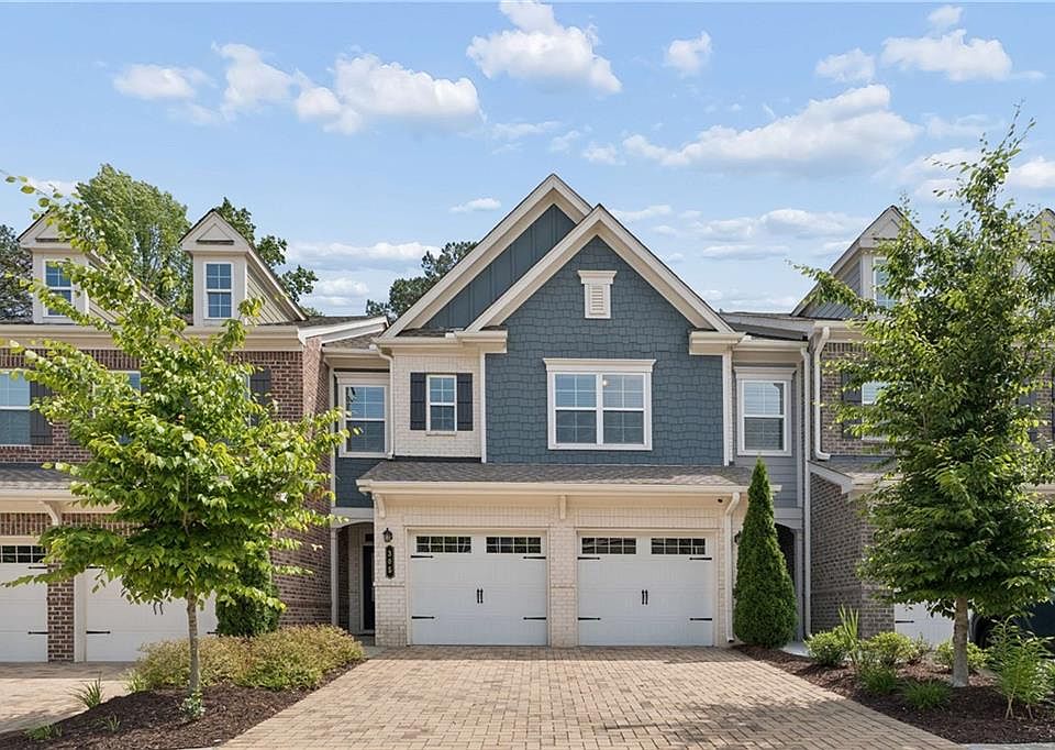 1st image of 305 Duval Dr