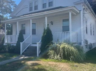 40 Batcheller Ave FLOOR 1, Cranston, RI 02920